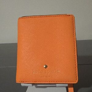 KATE SPADE NEW YORK Bright Orange Saffiano Card Wallet